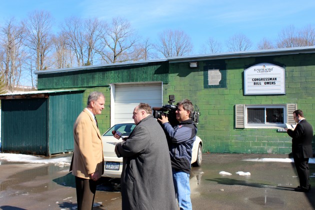 Bill Owens visit at Townsend Leather